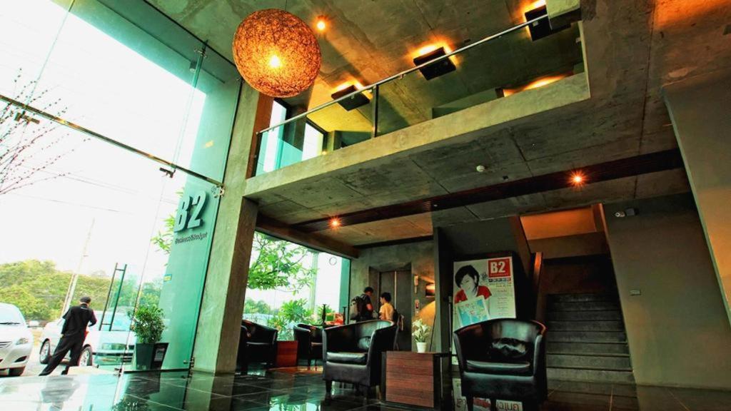 B2 Black Business And Budget Hotel Csiangmaj Kültér fotó
